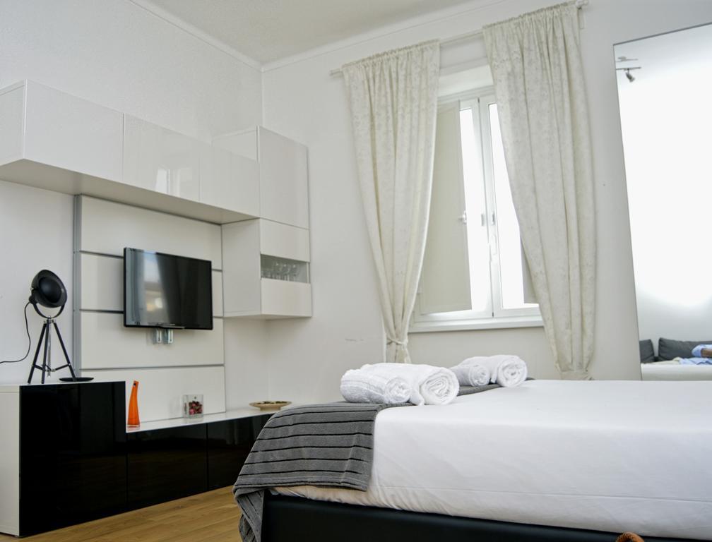 Blue Star Luxury Apartment San Giovanni - Colosseo ローマ エクステリア 写真